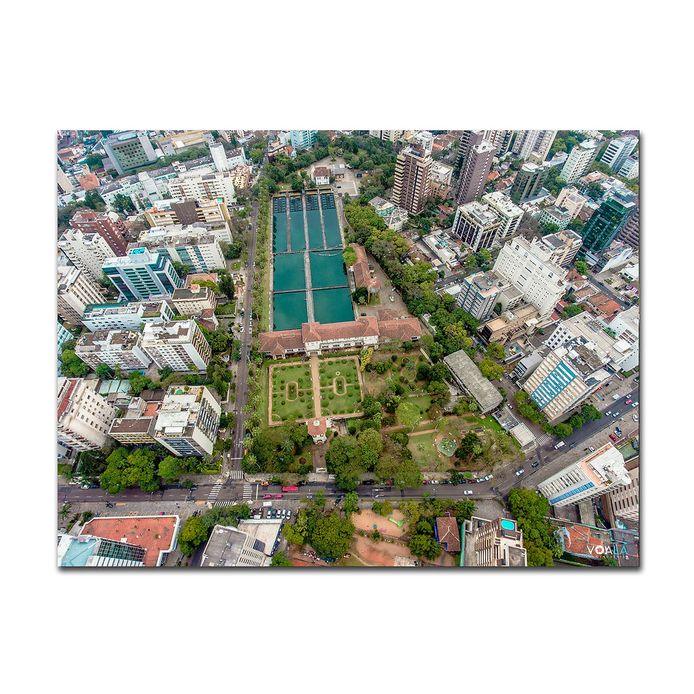 Fotografia aérea de drone Praça da Estação de Tratamento de Água do Moinhos de Vento, Porto Alegre - RS, pertencente ao DMAE
