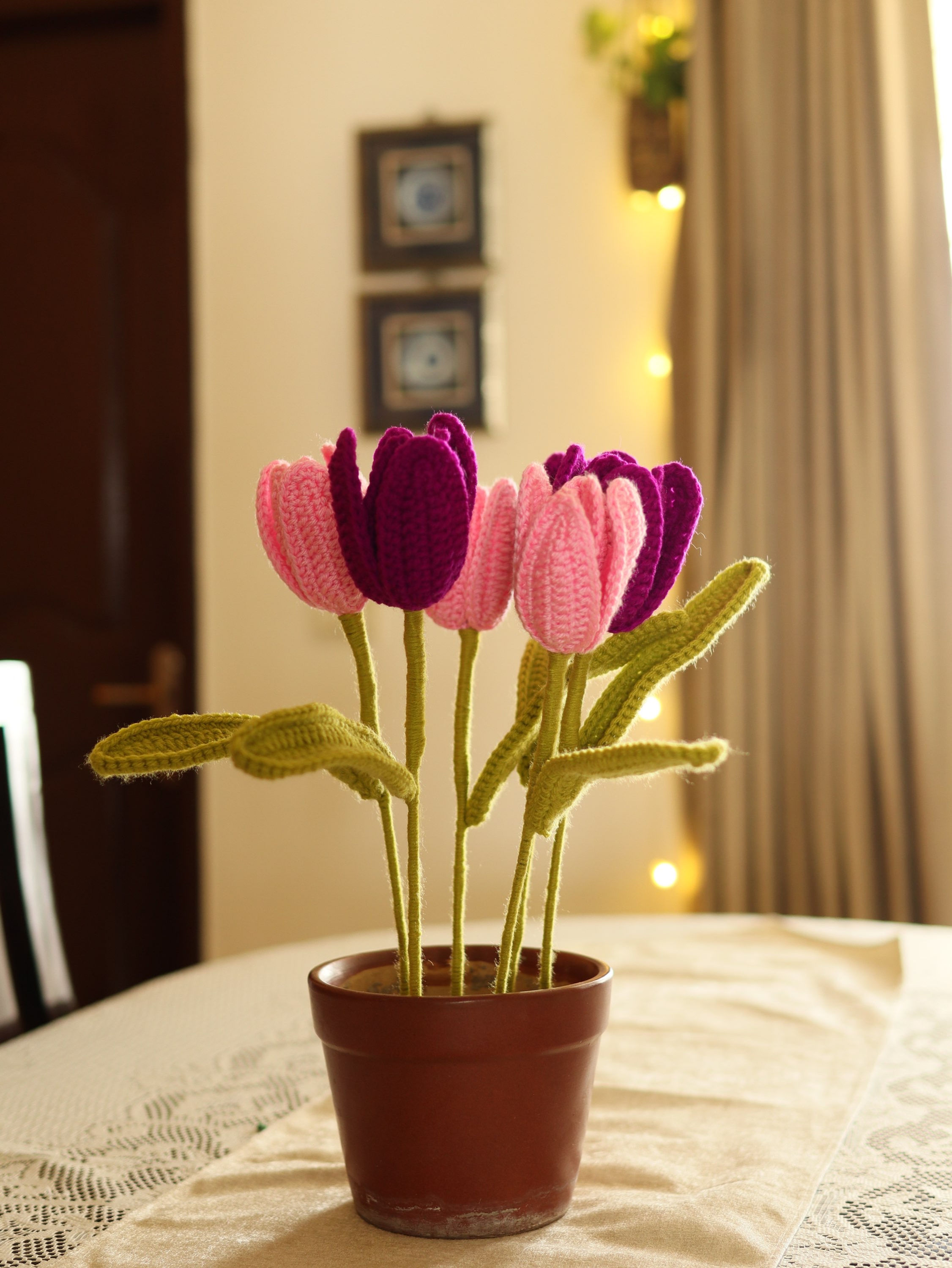 Exquisite Tulip (1 Piece)