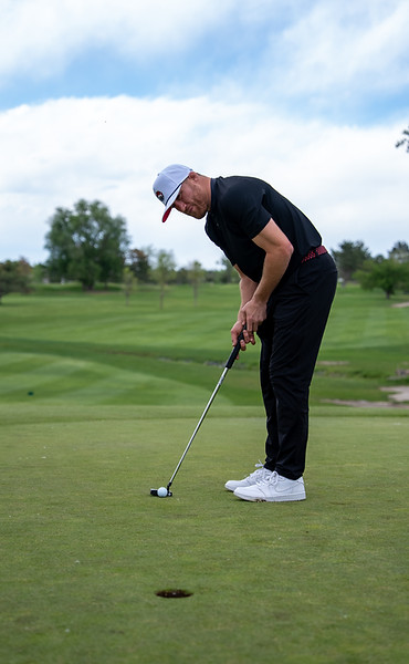 Justin Gaethje Golfing