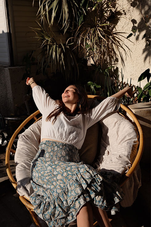 אישה יודעת אנסטסיה.jpeg