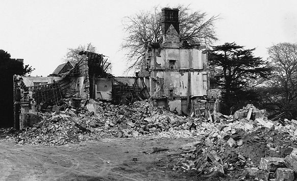 Broomhead Hall partly demolished 1980 source unknown.jpg