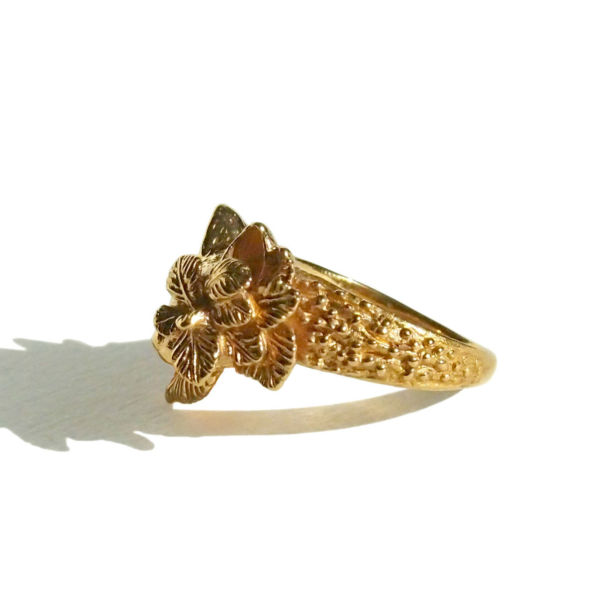 CULOYON /  "CACHE-CACHE" CAT FLOWER RING -side-