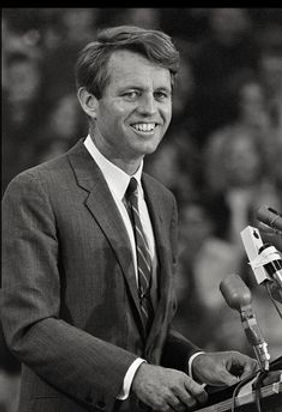Robert-Kennedy.jpg