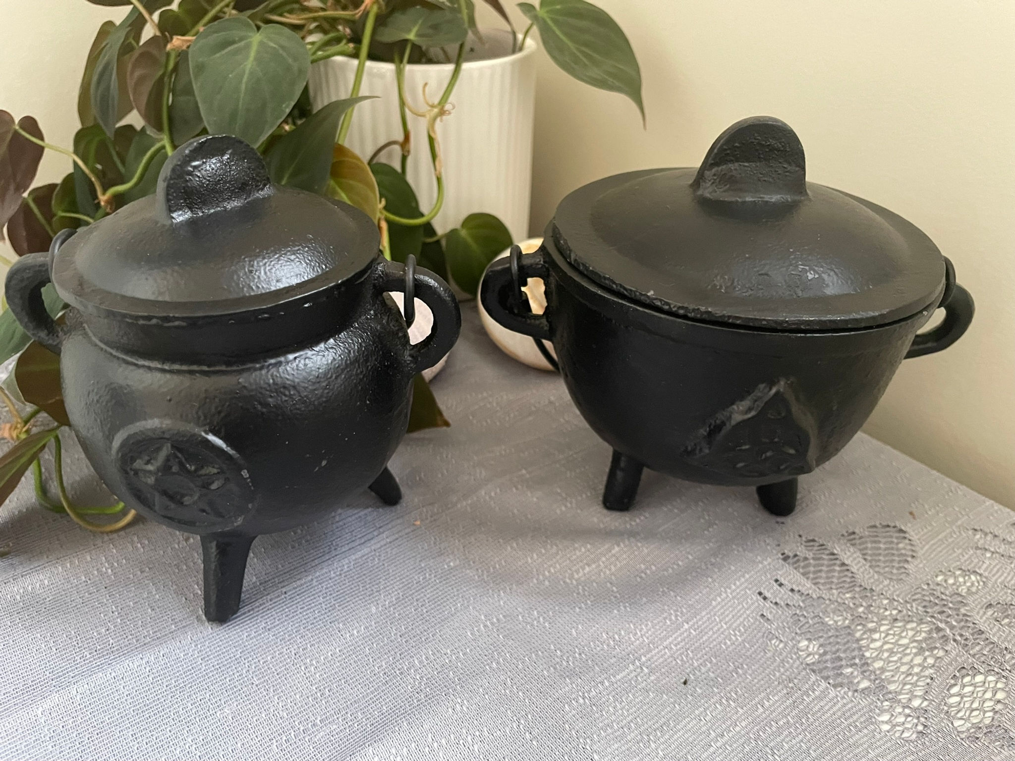 Black Cast Iron Cauldrons