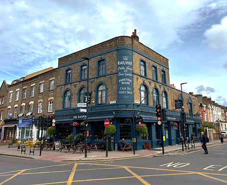 Facade at the Railway, independent pub in Streatham, South West London
