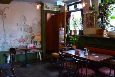 The Glad interior, Borough