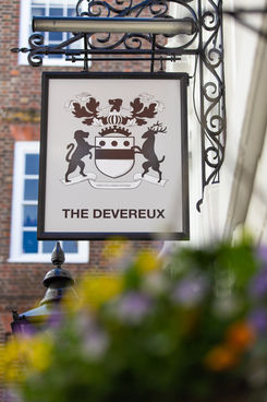 Sign at the Devereux, independent pub in Central London, Temple