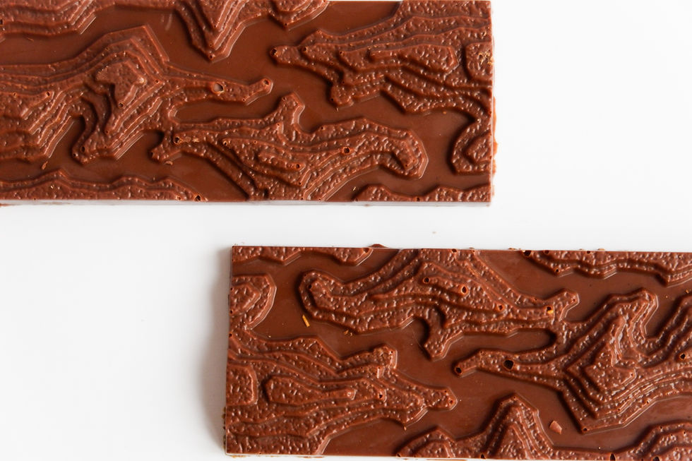 Thumbnail: Šokolado plytelė su pistacijų įdaru