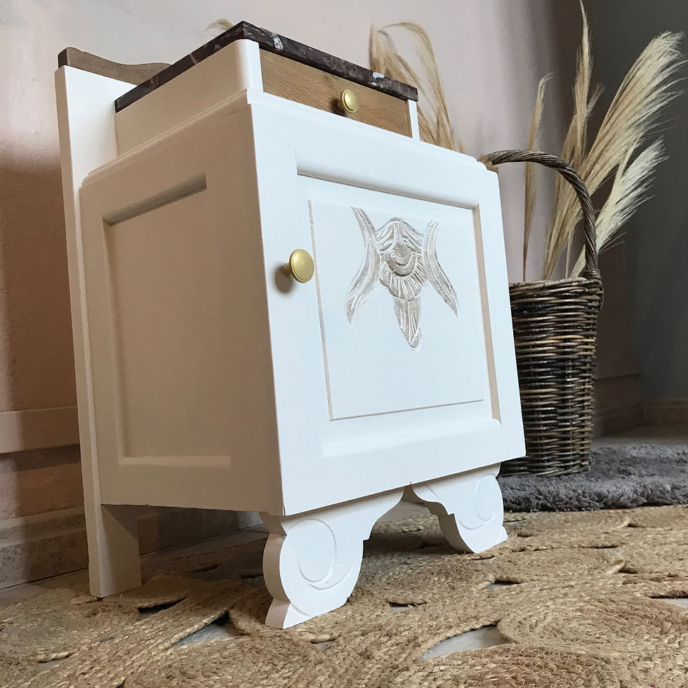 Miniature : Apolline