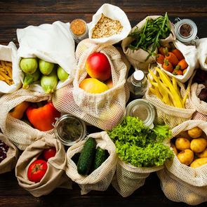 Clean Living: Nourish, Move, Thrive