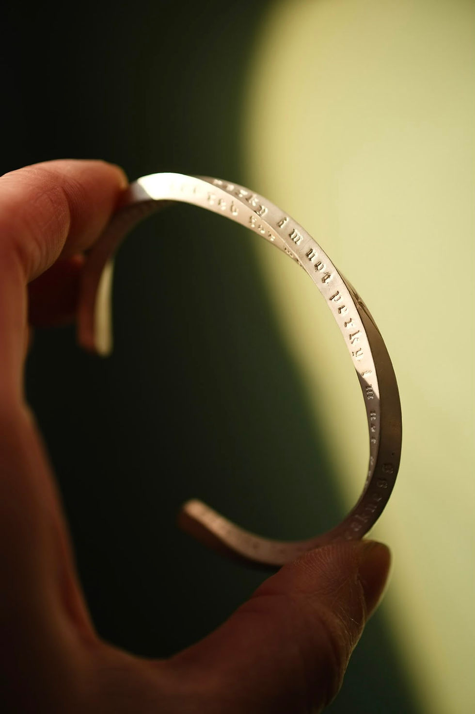 縮圖：Noir Edge Bangle