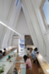 2公文式という建築_屋根部分がわかるもの.jpg