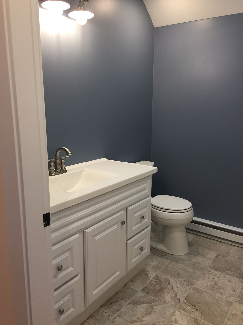 18 Hennessey Upstairs Bath