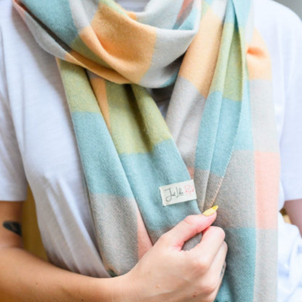 Thumbnail: Lambswool Scarf Mint Gingham
