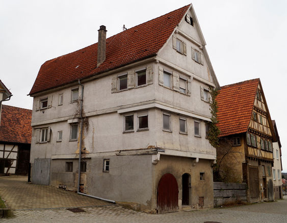 Linsenhofer Straße 5+7