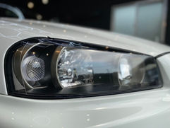 スカイライン R34 GT-Rにヘッドライトプロテクションフィルムを施工いたしました。