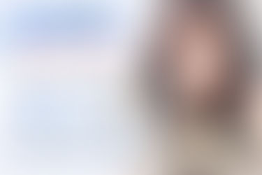 【梅雨の髪型対策】アホ毛・前髪のうねりを防ぐ方法とは?湿気に負けない垢抜けテクニック☔