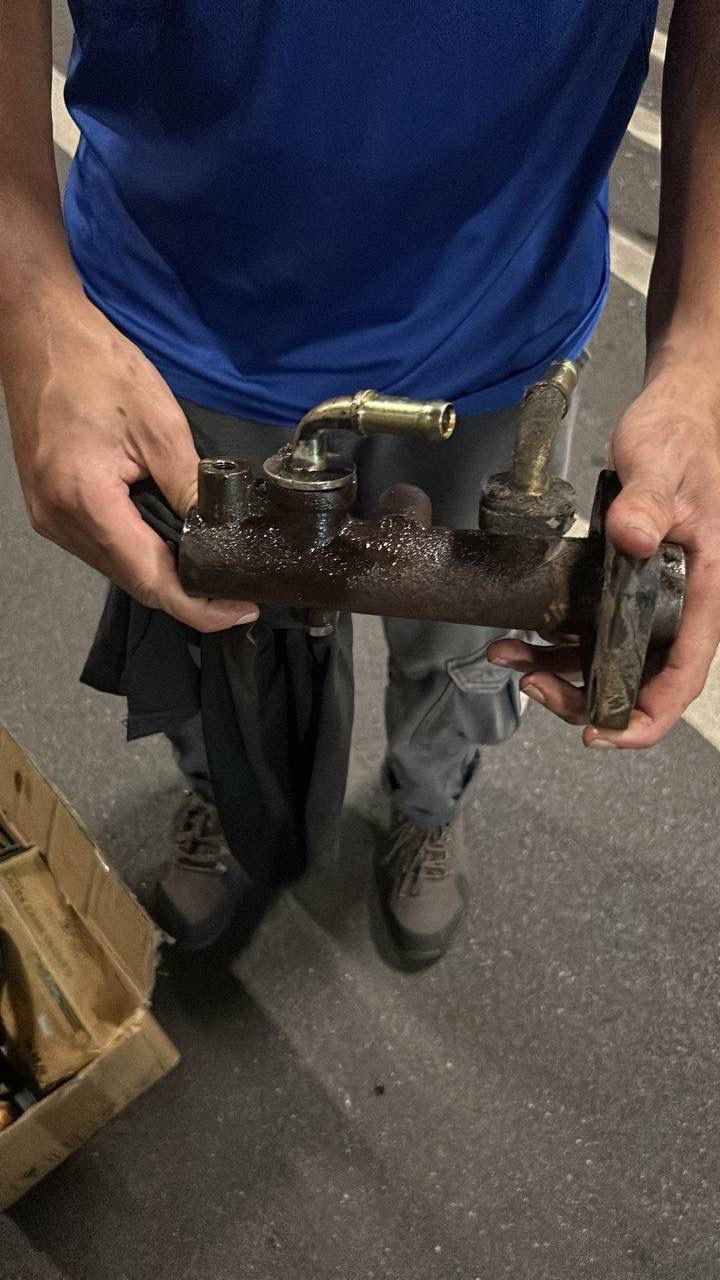 GBTB_MasterCylinder_3