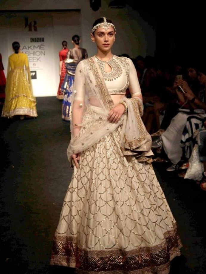 Chanderi Lehenga adorned by Aditi Rao Hydari