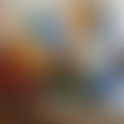 Bewohnende und Mitarbeitende zusammen in einem Altersheim. 