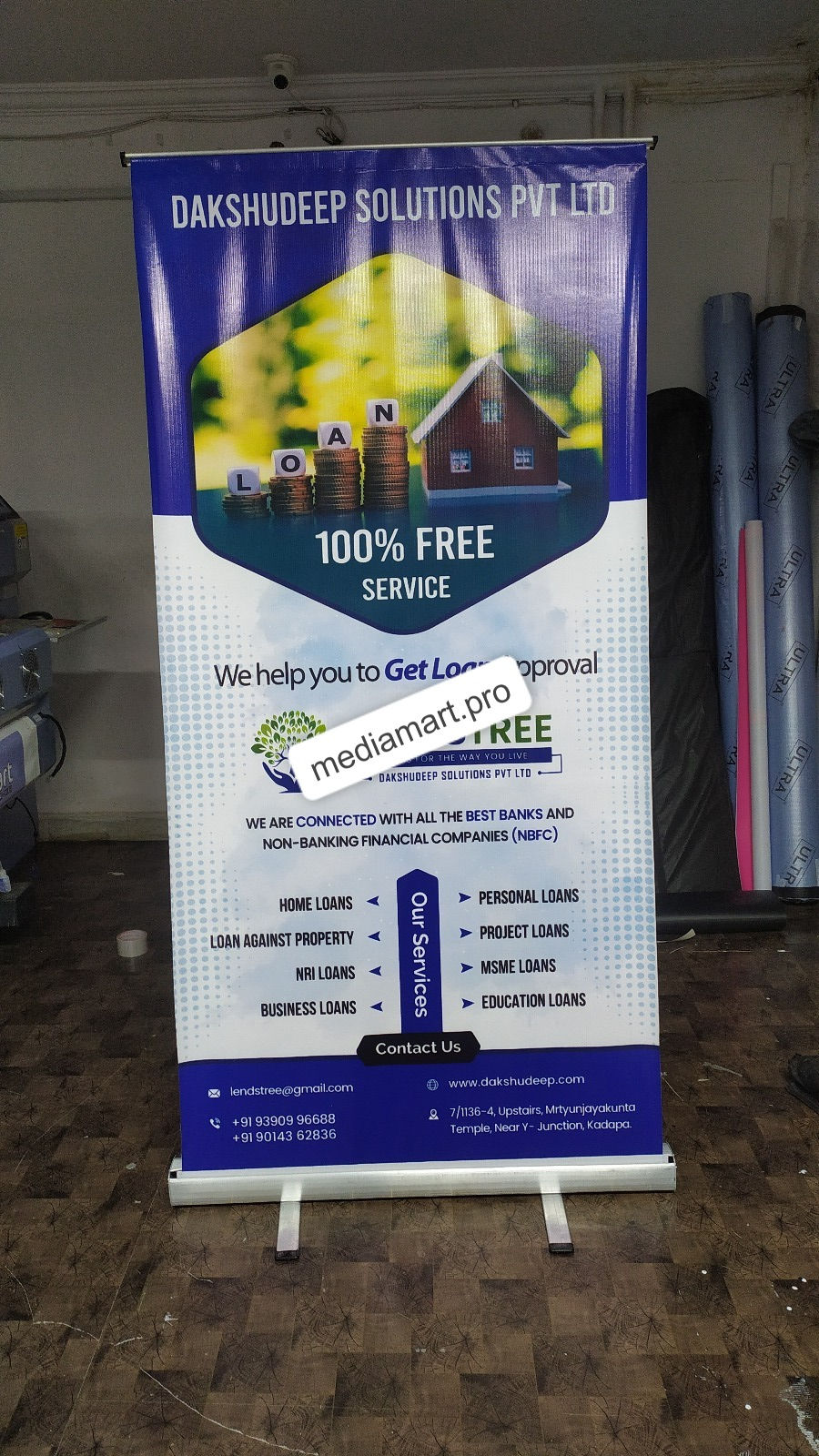 Premium Quality Roll-Up Standees – Lightweight & Durable