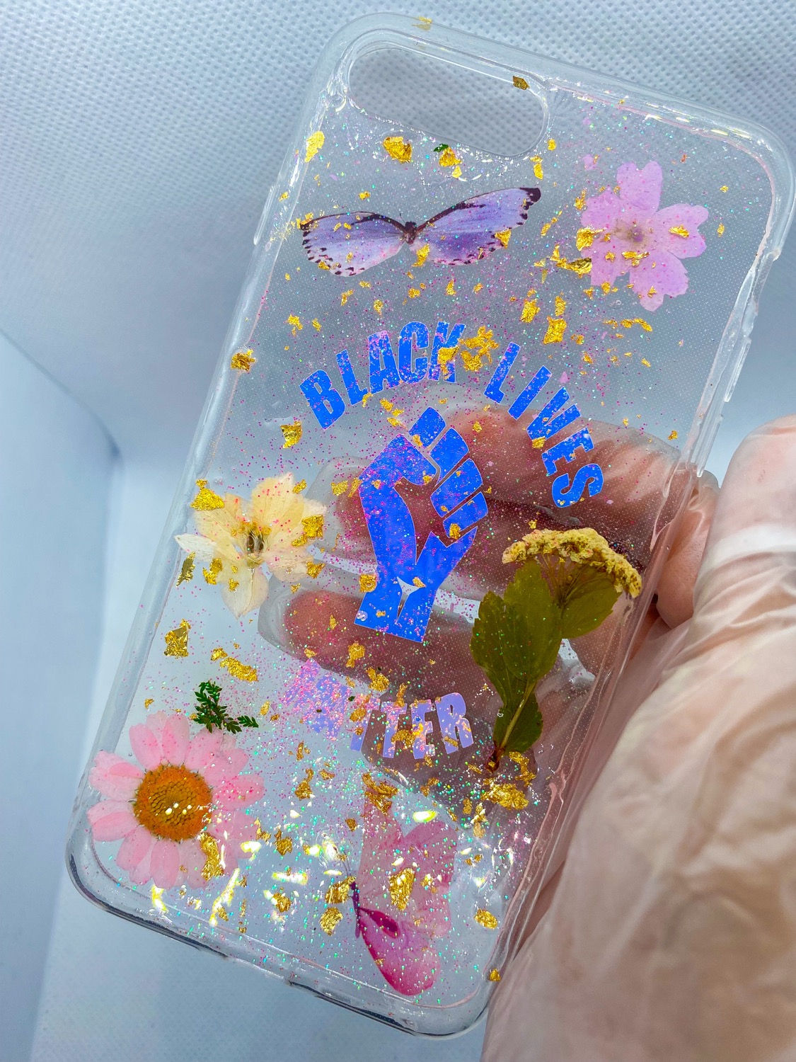 Butterfly and Nature Case with Gold Flakes 7/8 Plus