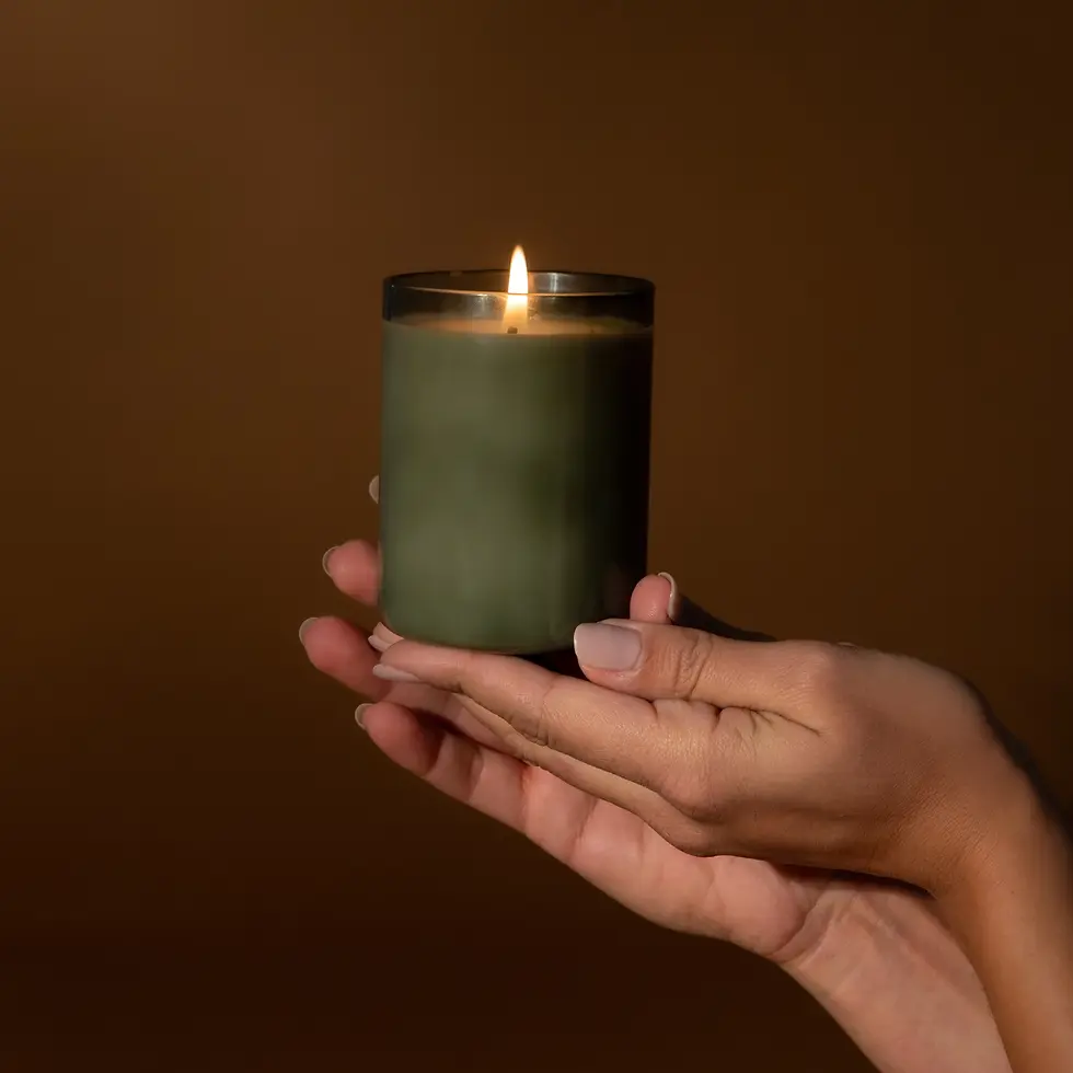 Thumbnail: Tomato Leaf Candle