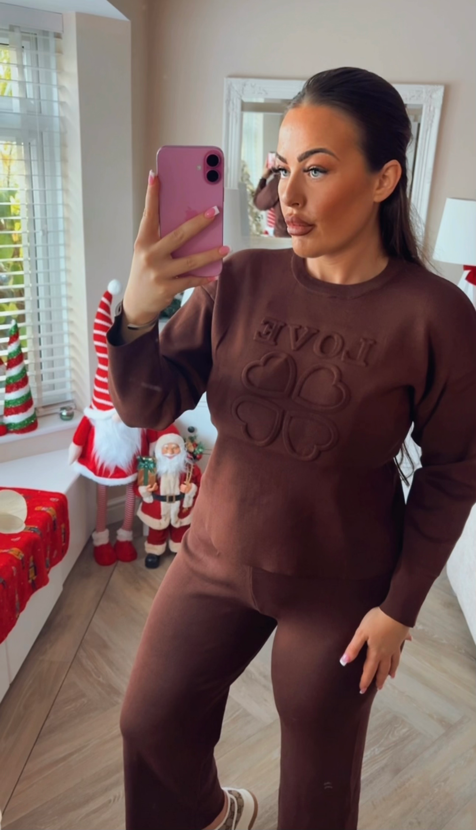 Thumbnail: LOVE Loungeset