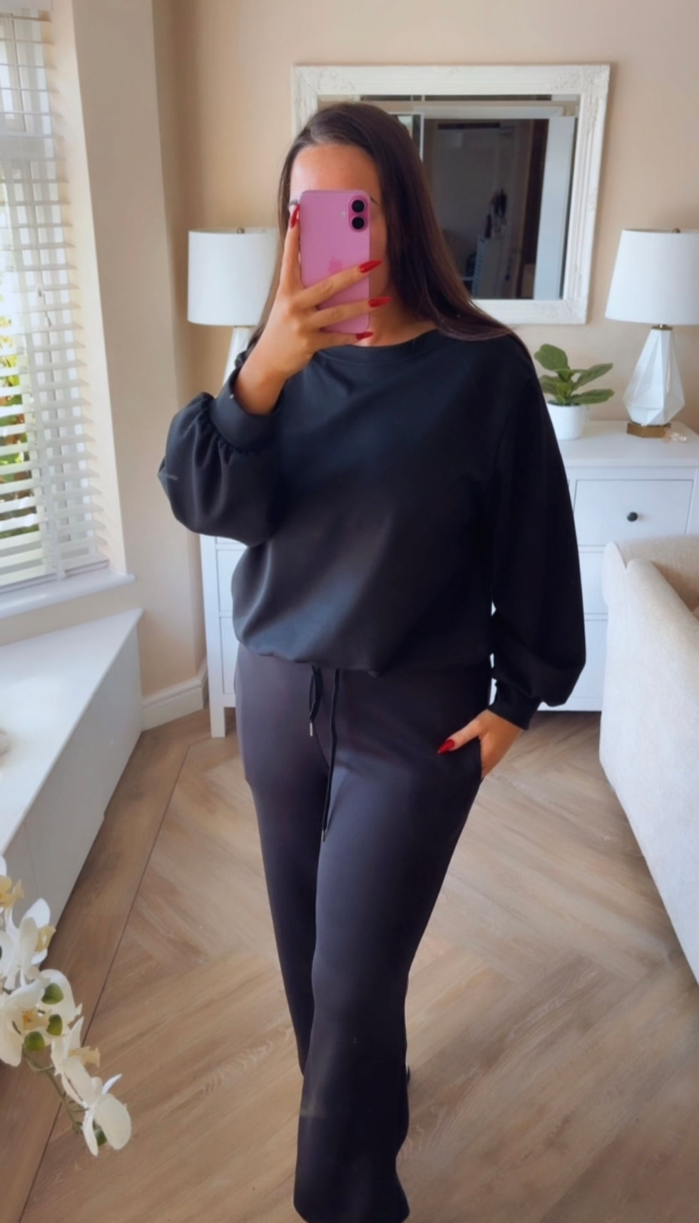 Thumbnail: Amara Loungeset
