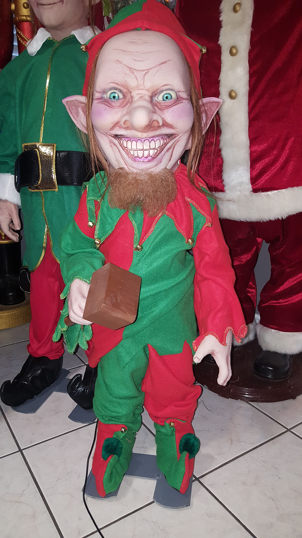 Thumbnail: Christmas Holiday Speedy Elf Static Prop