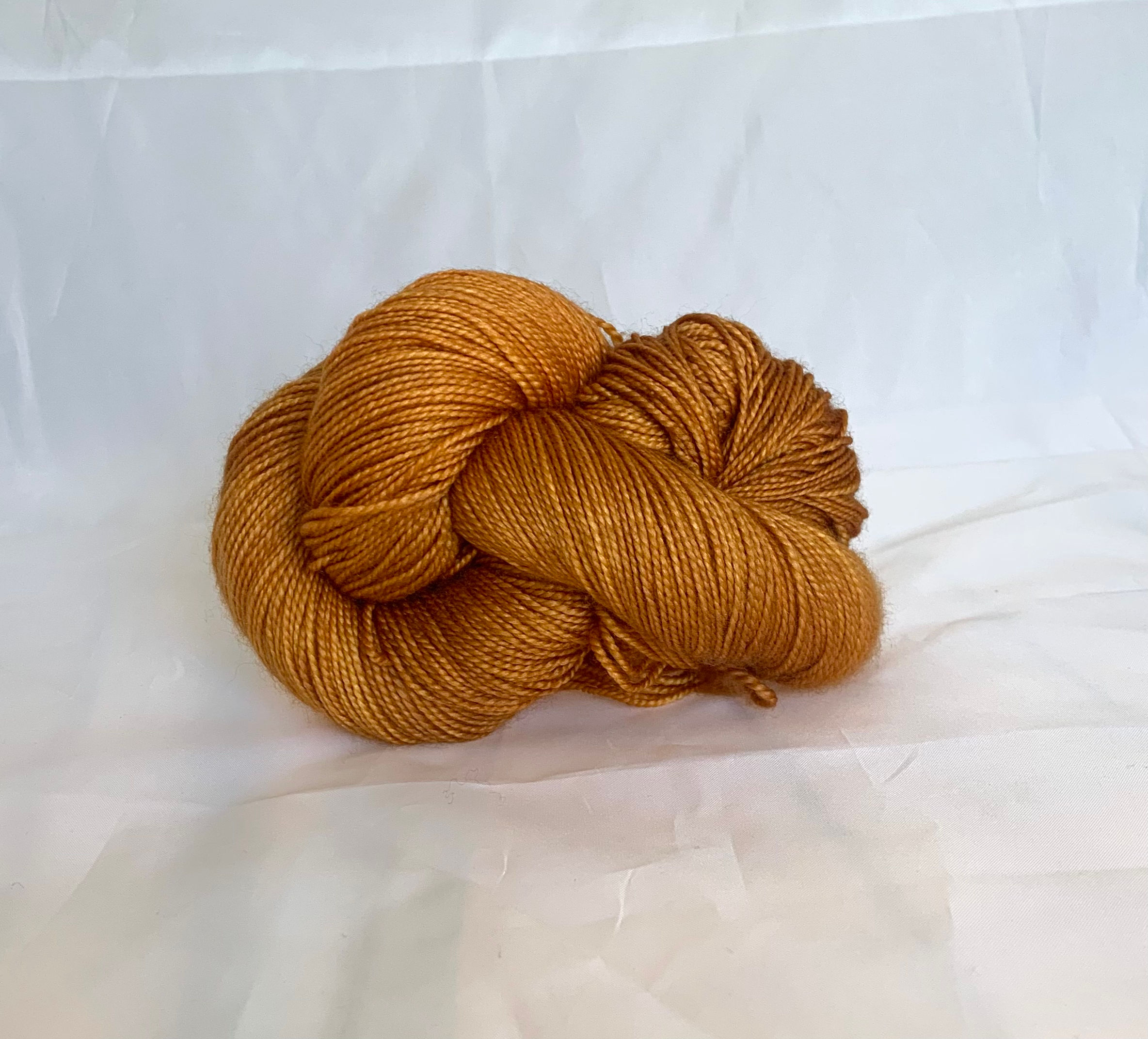 Eria fingering - 80% sw mérinos 20% soie - toffee