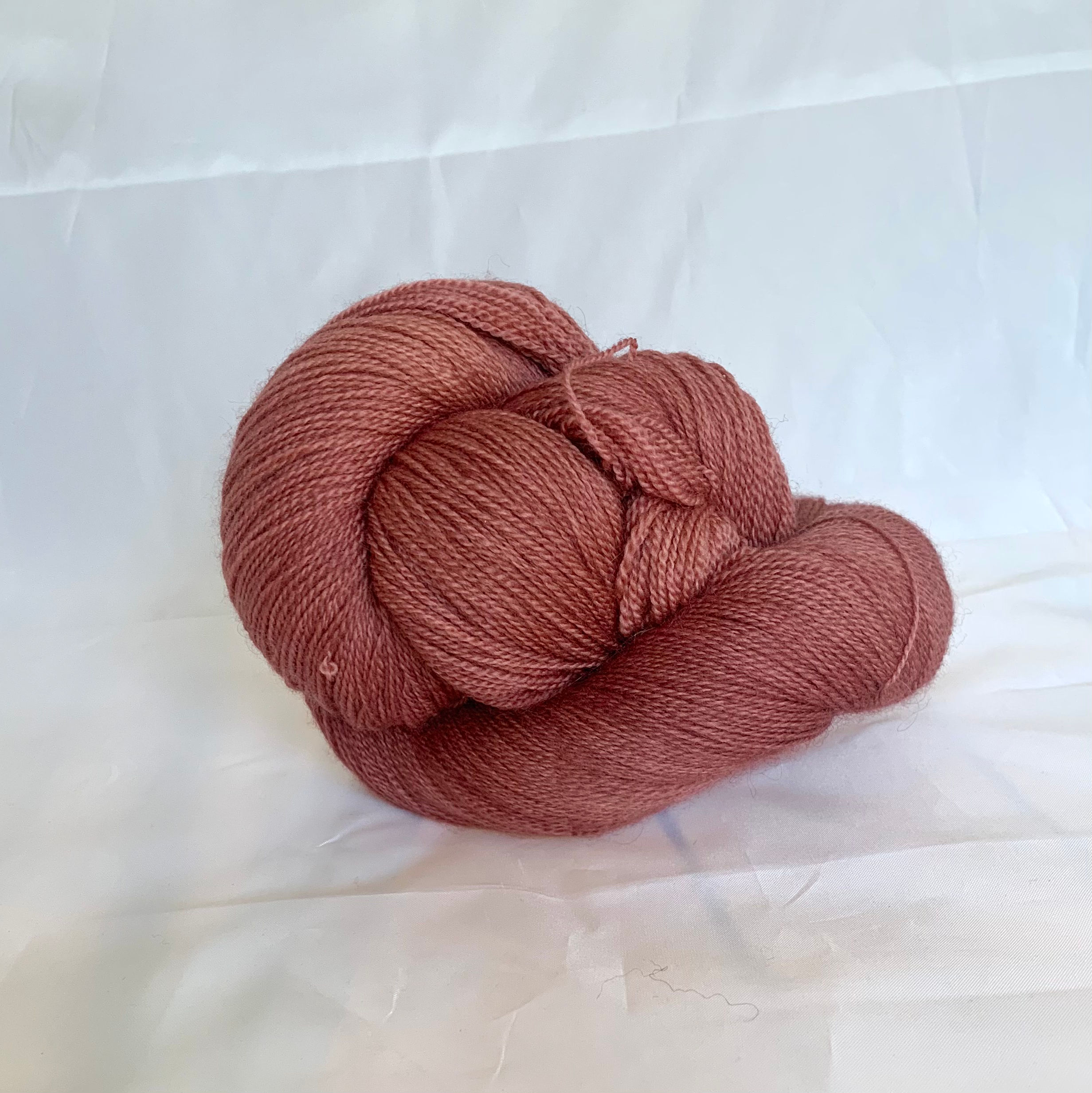 Nuada dentelle - 100% NSW falkland- rose antique
