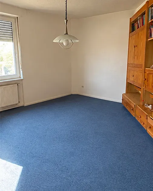 Esszimmer nach der Entrümpelung, komplett leer geräumt