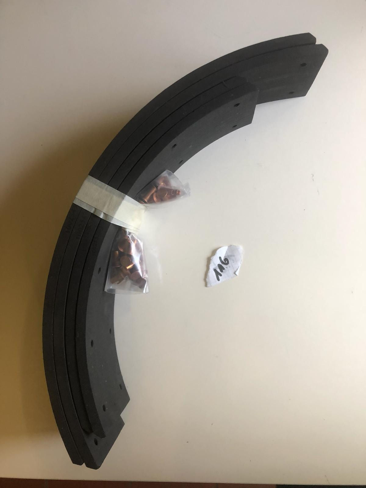 Bremsbeläge Hinterachse 400mm