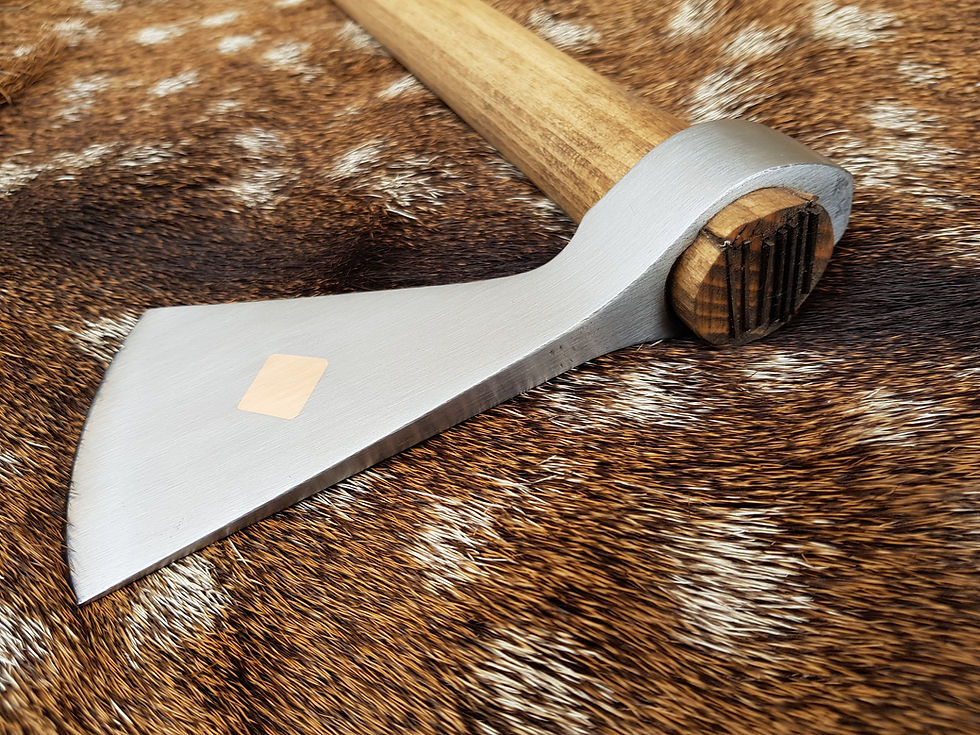 Thumbnail: Tomahawk with bronze wire inlay