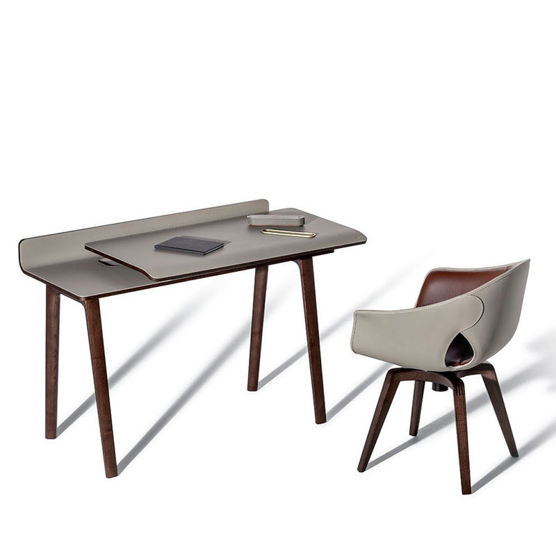 サムネイル： Poltrona Frau "Iren" desk