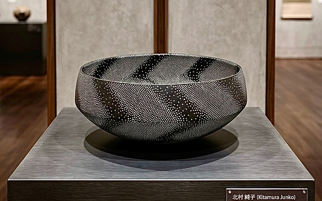 Japanese Contemporary Ceramics | The Romang Collection