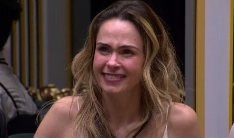 Merece? Alerj quer dar Medalha Tiradentes a Ana Paula Renault após vitória no BBB