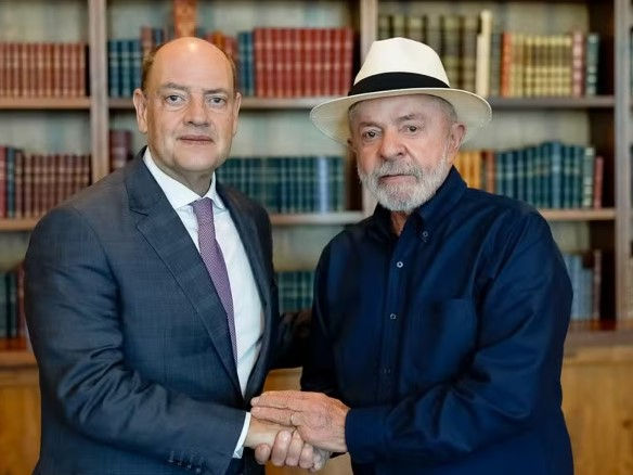 Lula estreita laços com Ricardo Couto em meio a especulações sobre vaga no STJ