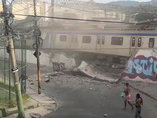 Trem da Supervia descarrila na Zona Norte do Rio