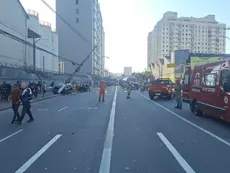 Acidente no Centro de Niterói deixa região sem energia e afeta trânsito