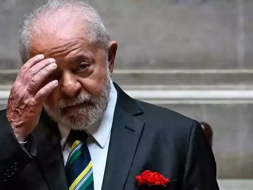 Flopado: Lula pagará R$ 200 milhões para agências cuidarem das suas redes.