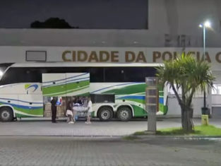 Ônibus que trazia canetas emagrecedoras do Paraguai é interceptado em Duque de Caxias
