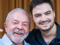 Felipe Neto diz que governo tem que controlar redes sociais: “direita domina o discurso e tem que ser parada”