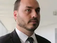 EXTRA URGENTE: Carlos Bolsonaro é mais um alvo da PF em operação sobre ABIN