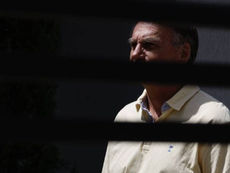 Bolsonaro aciona o STF e pede autorização para realizar cirurgia de urgência