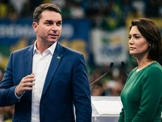 Flávio Bolsonaro é o favorito absoluto entre as mulheres bolsonaristas para 2026, aponta AtlasIntel