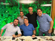 Evento promovido pelo PL reúne Bolsonaro com lideranças para fortalecer pré-candidaturas em 2024