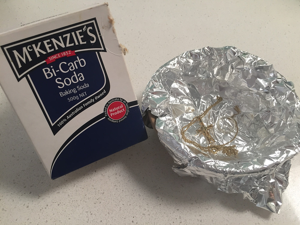 Home Jewellery Cleaning Methods, Foil and Baking Soda