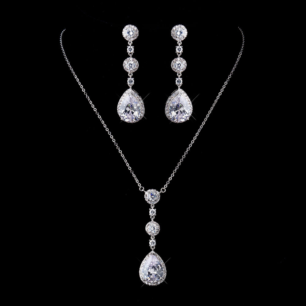 Pear drop necklace and earring set